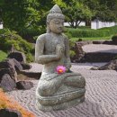 Basanit Skulptur Sitzender Buddha Ongole - Höhe x Tiefe x Breite: 150 x 60 x 82 cm